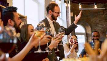 Mehr als nur Networking: Strategische Ziele für B2B-Events definieren und erreichen